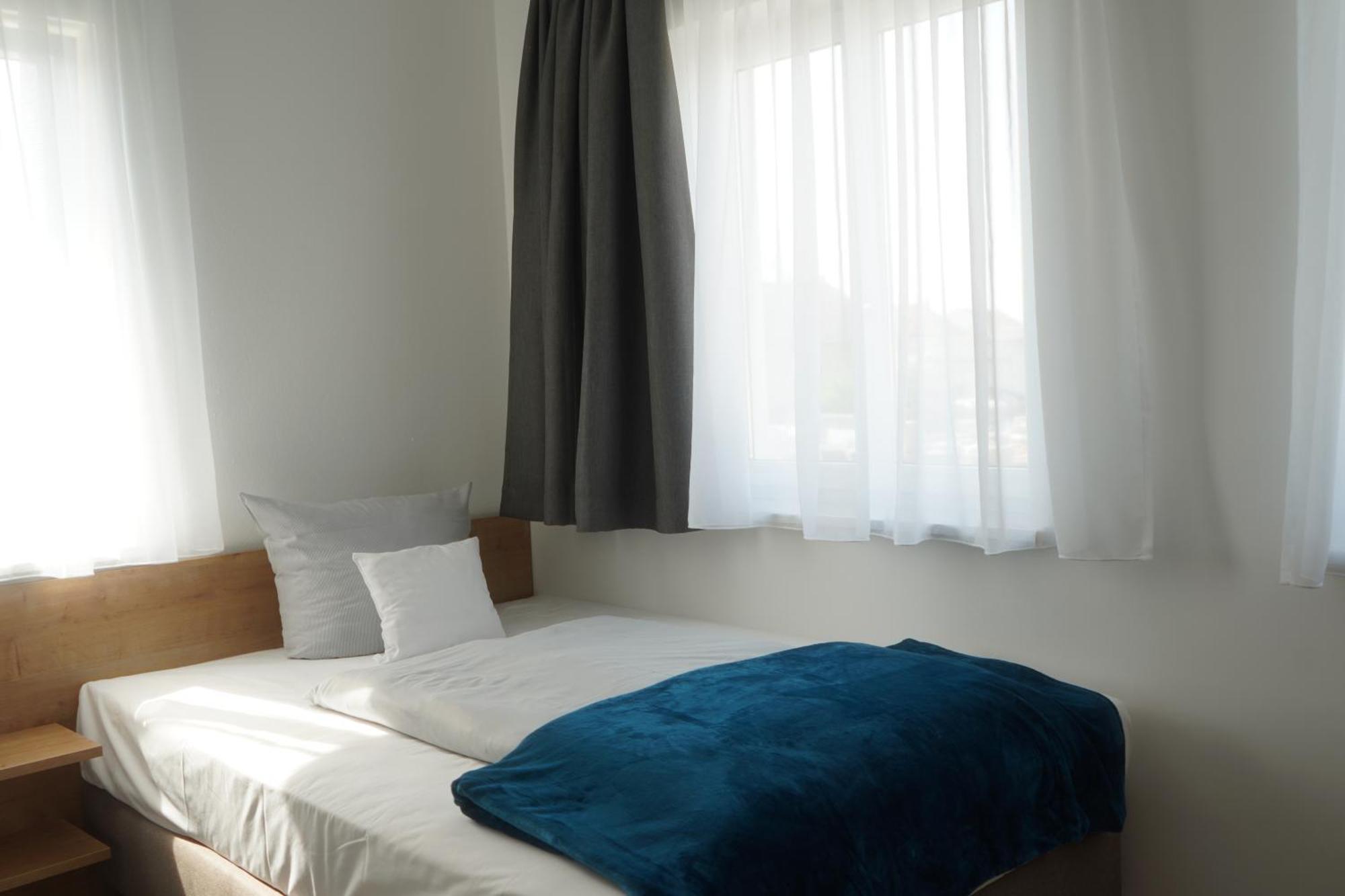 Eco Motel Wallersdorf Екстериор снимка